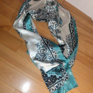 Ottoman: Green/White scarf